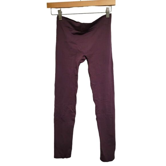 Title Nine Plum Purple Leggings Size Medium - Picture 2 of 5